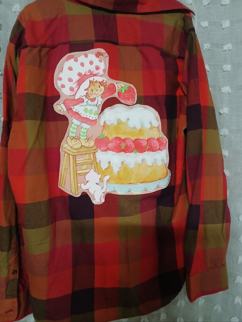 STRAWBERRY SHORTCAKE UPCYCLED GRAPHIC FLANNEL SZ XL